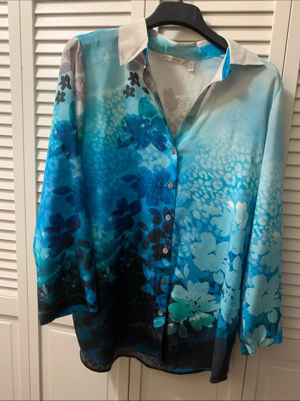 Soft Surroundings 100% Silk Floral Button-Up Blouse - Blue Gradient Size M